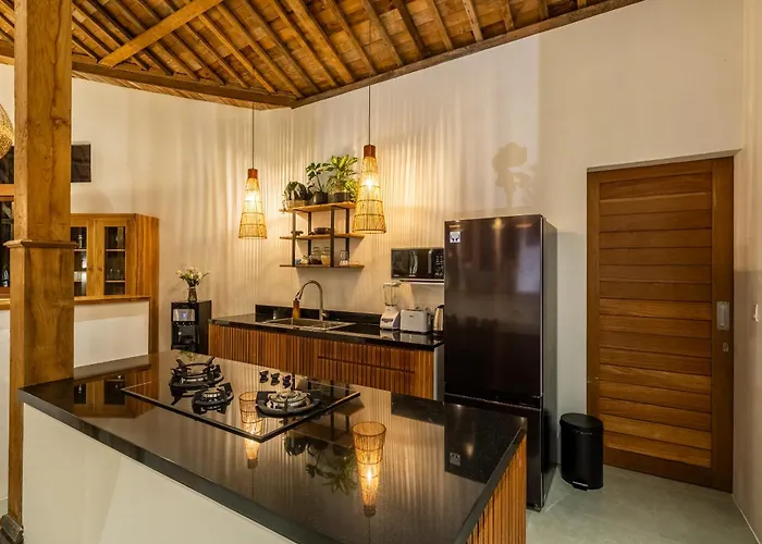 Mirabella - Tropical Paradise - 4bdrs In Bingin *